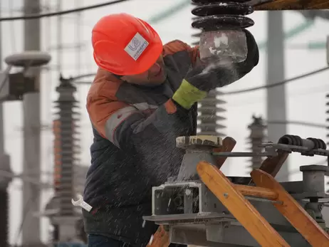 Энергетики вдвое увеличили время ограничения электроэнергии в Украине